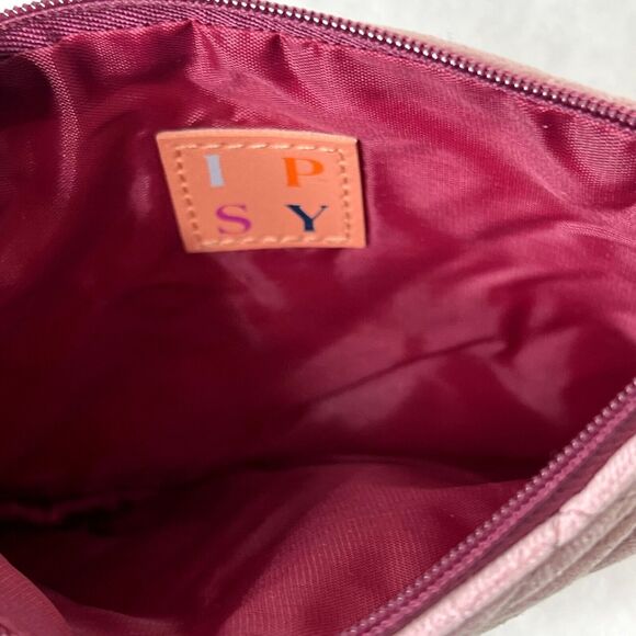 Pink Quilted Ipsy Makeup Bag - Picture 3 of 5